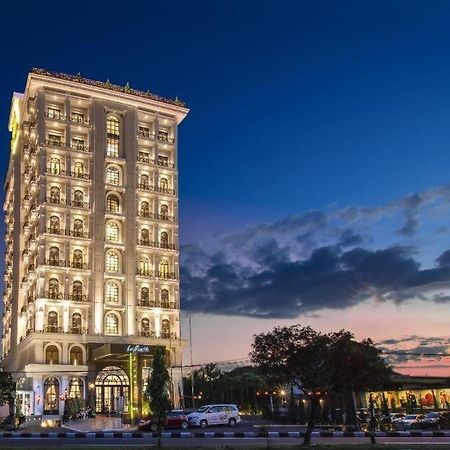 Lafayette Boutique Hotel Kejayan Exterior photo