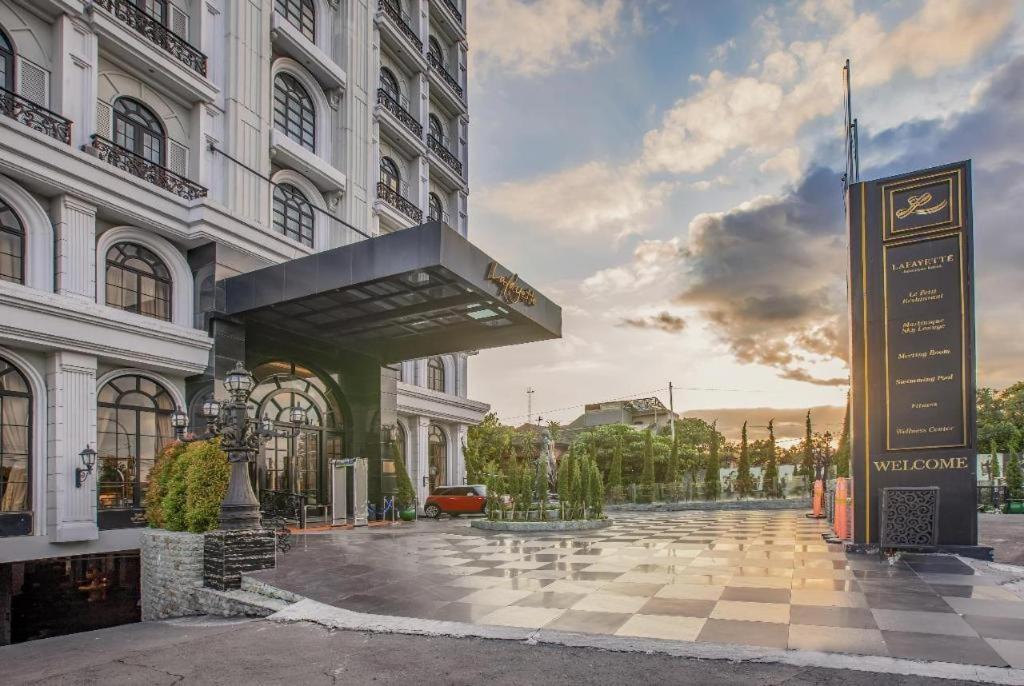 Lafayette Boutique Hotel Kejayan Exterior photo